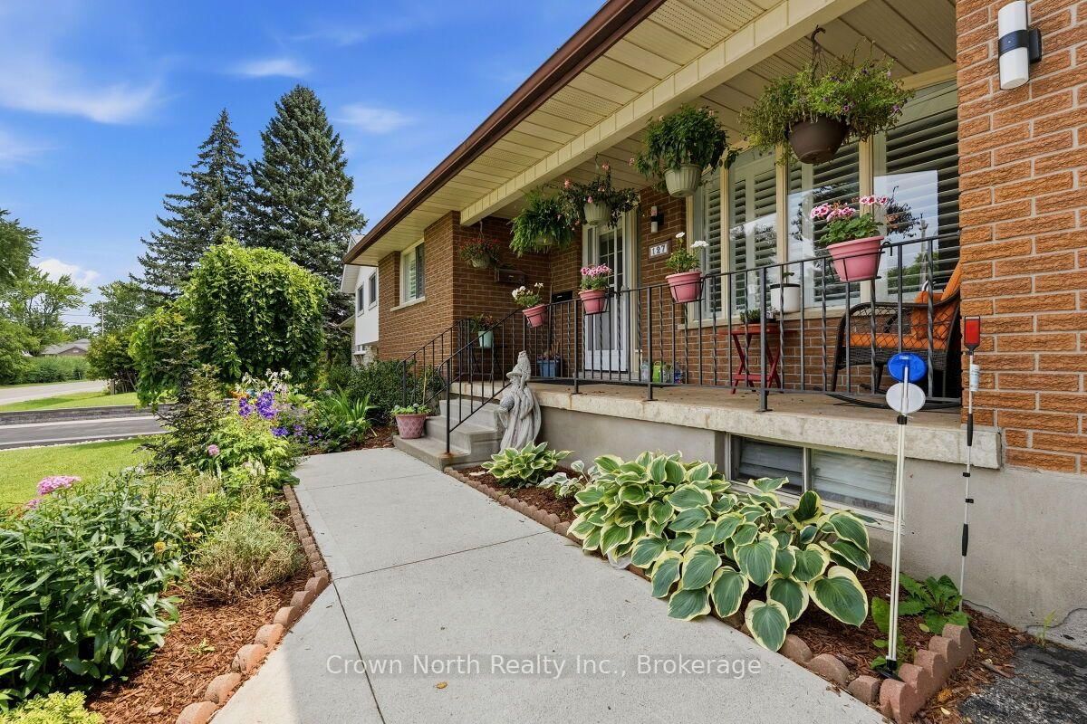 127 Carson Dr, Kitchener — 4