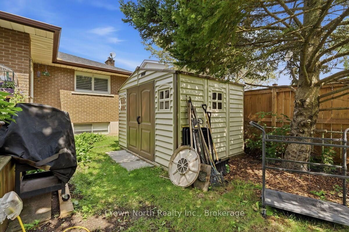 127 Carson Dr, Kitchener — 47