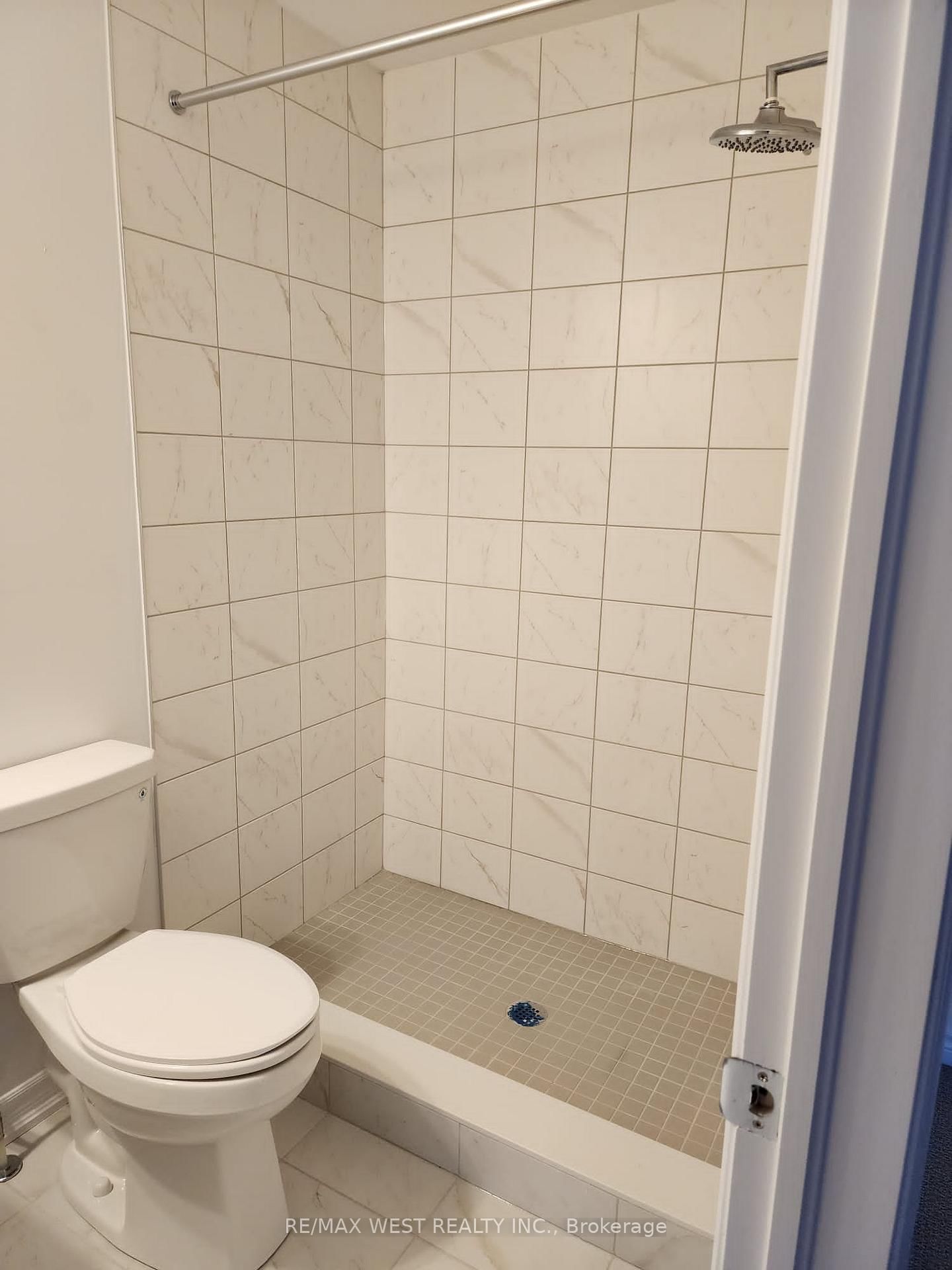 129-461 Blackburn Dr, Brantford — 12