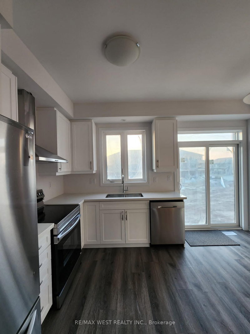 129 - 461 Blackburn Dr - Photo 2