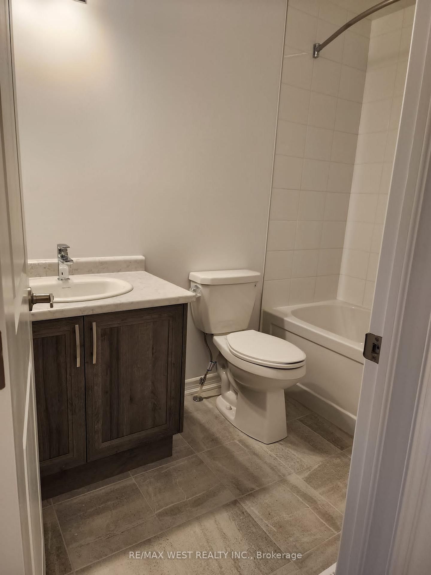 129-461 Blackburn Dr, Brantford — 9
