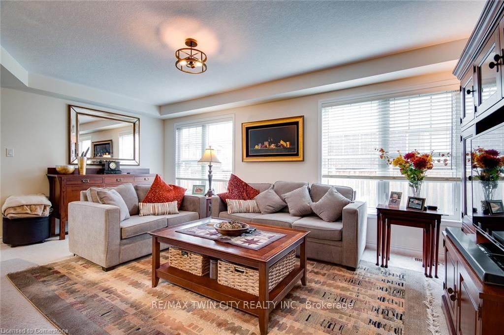 18 Blue Oak St, Kitchener — 15