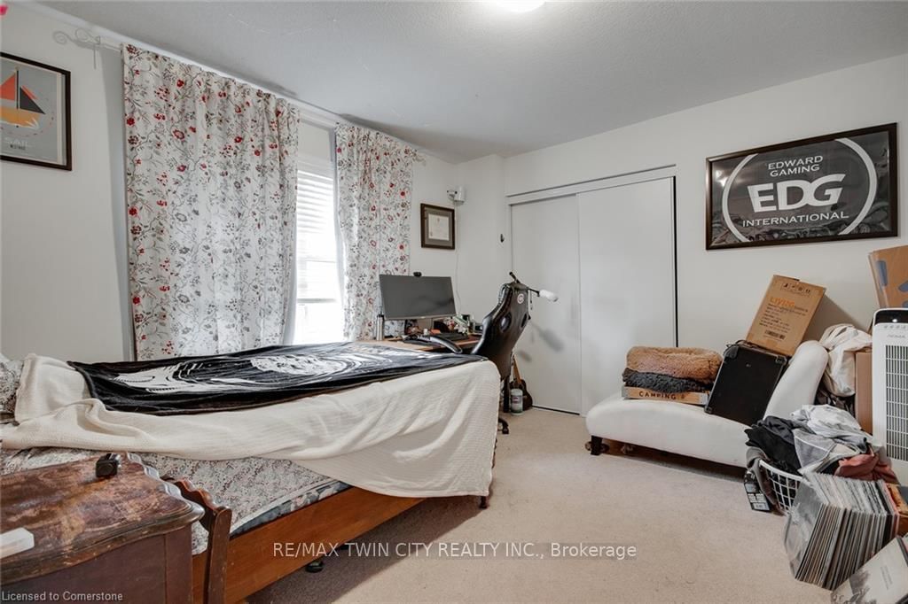 18 Blue Oak St, Kitchener — 24