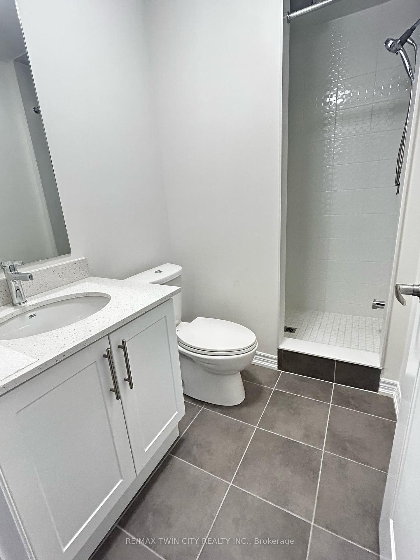 123 Broadacre Dr, Kitchener — 12