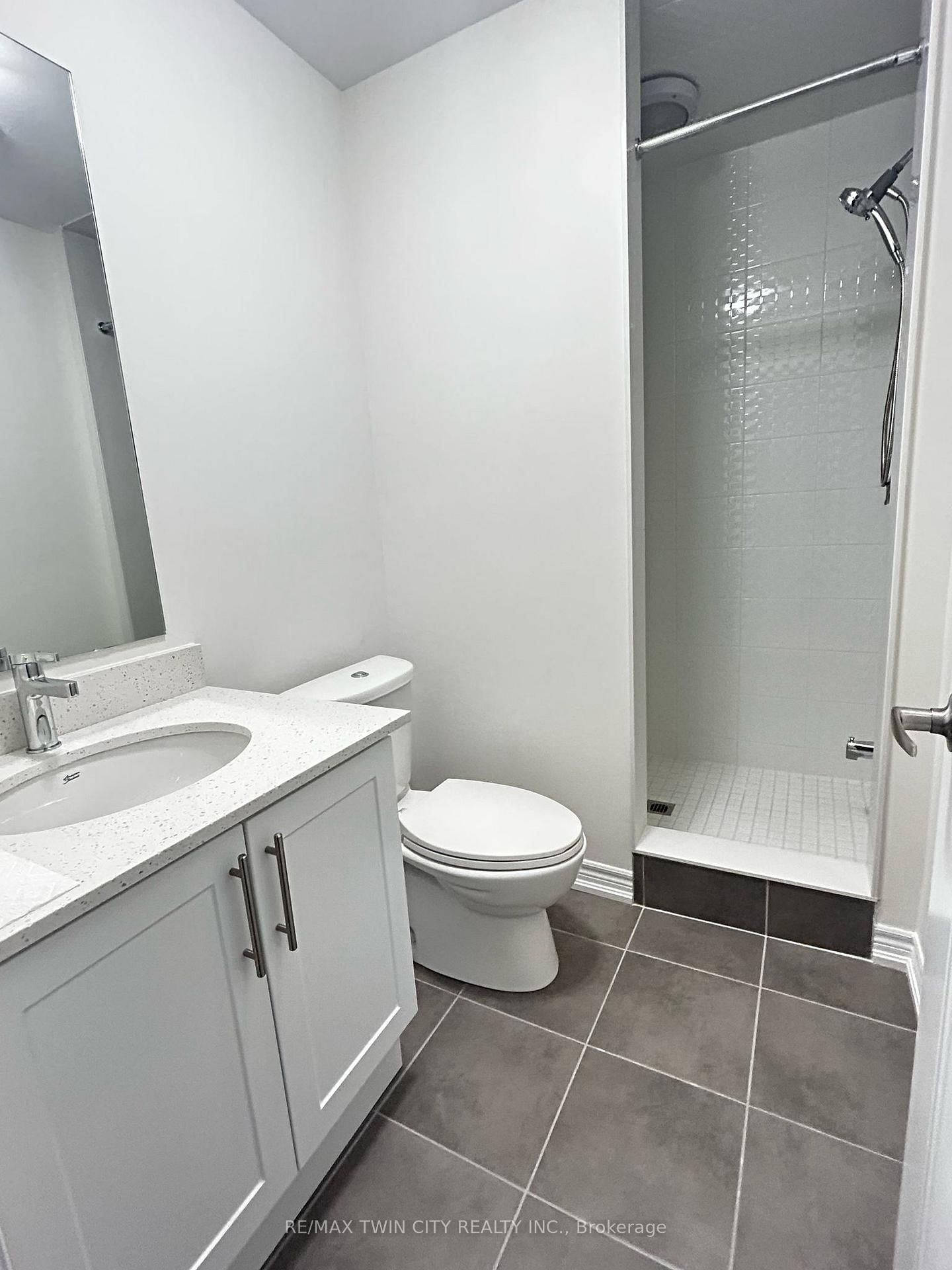 123 Broadacre Dr, Kitchener — 17