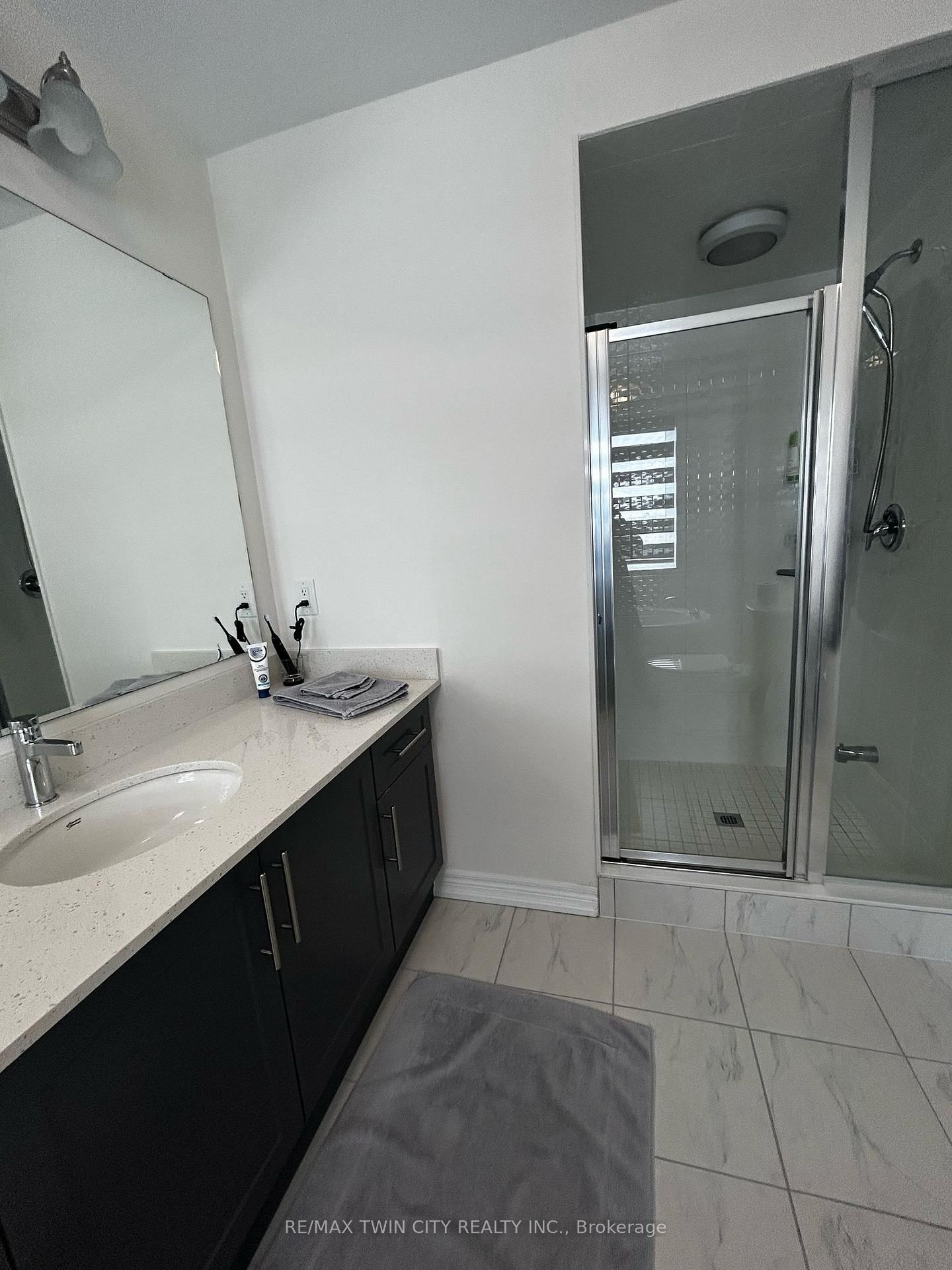 123 Broadacre Dr, Kitchener — 20