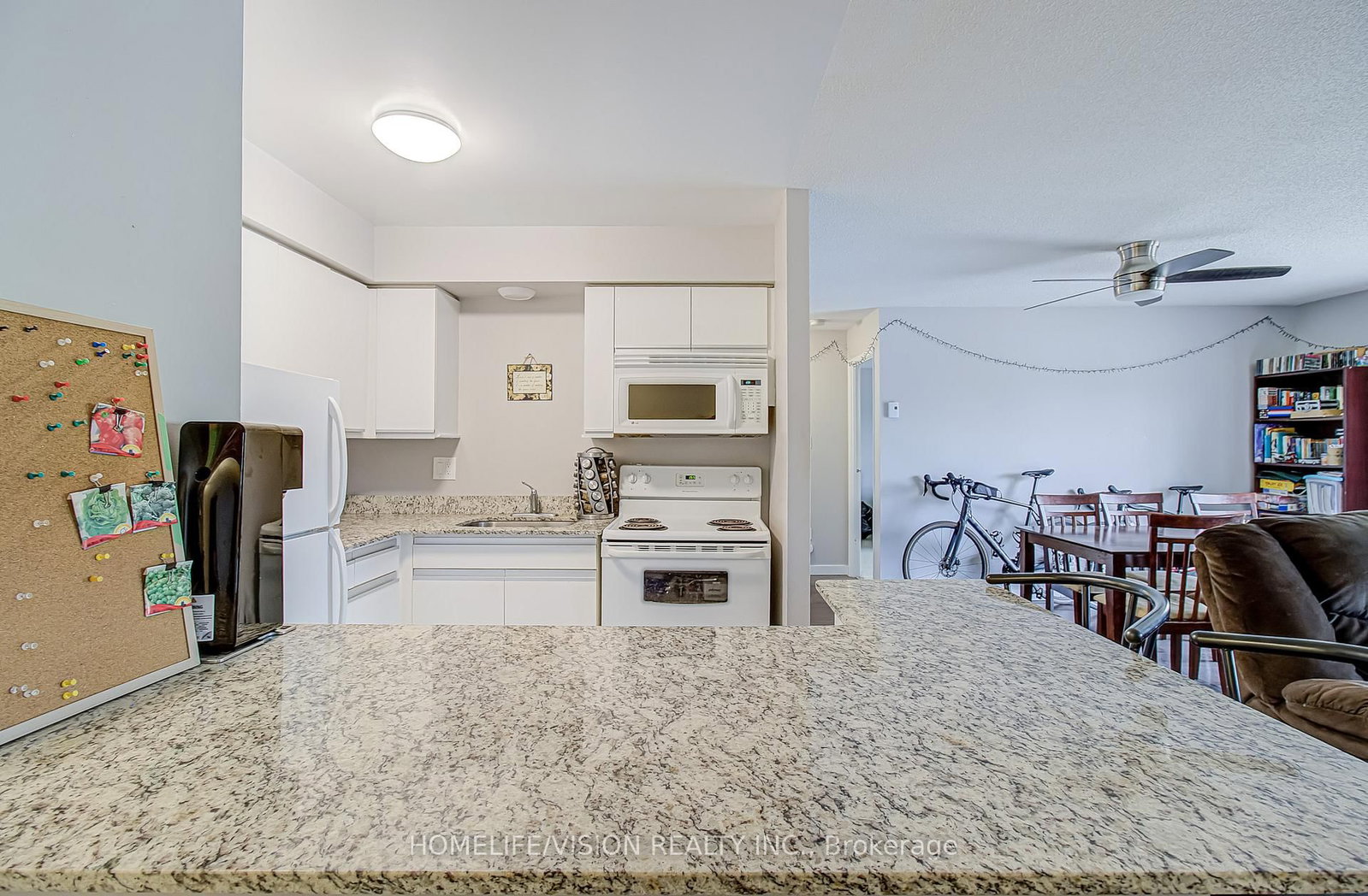 310-271 Eiwo Crt, Waterloo — 11