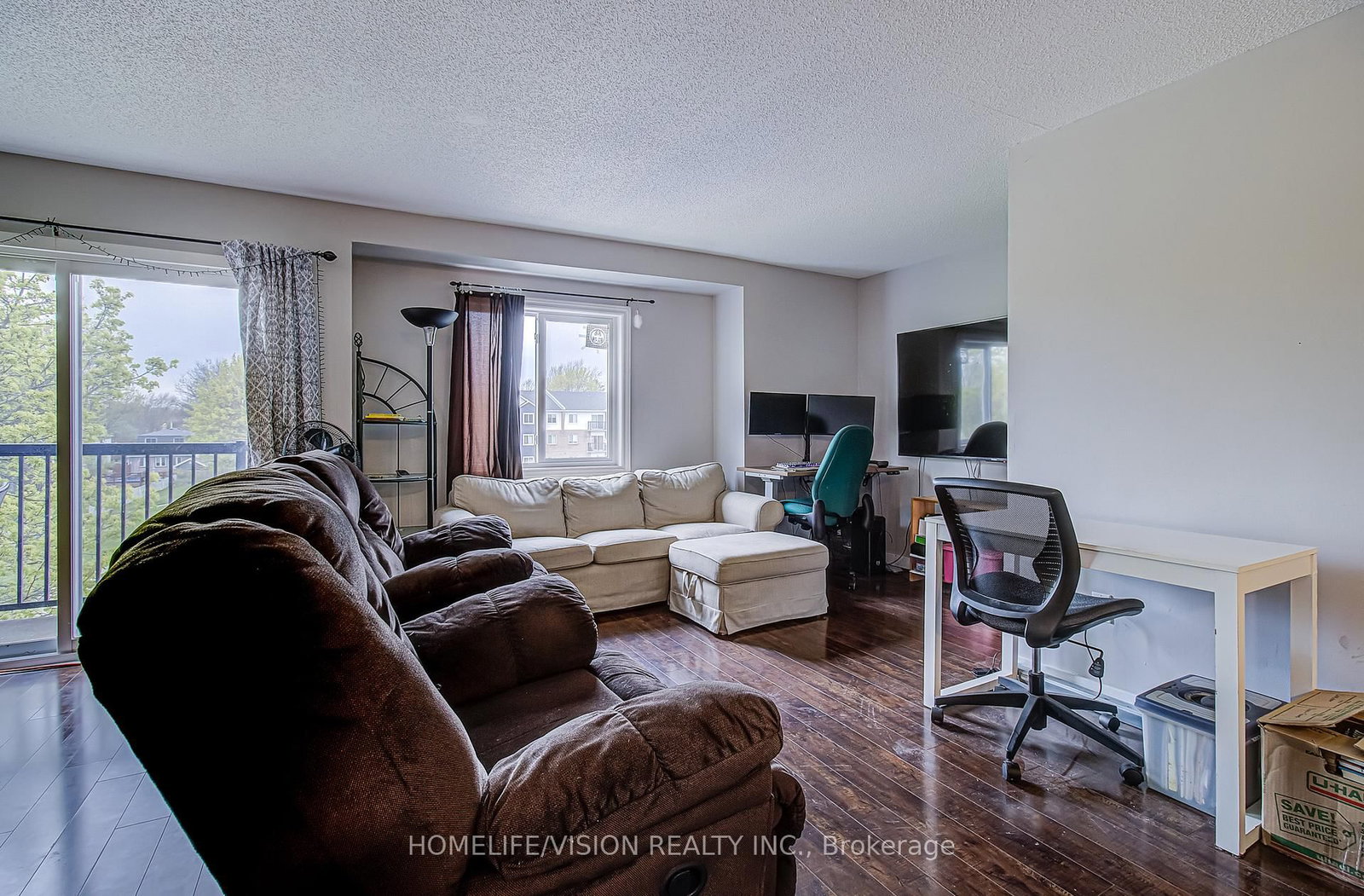 310-271 Eiwo Crt, Waterloo — 13
