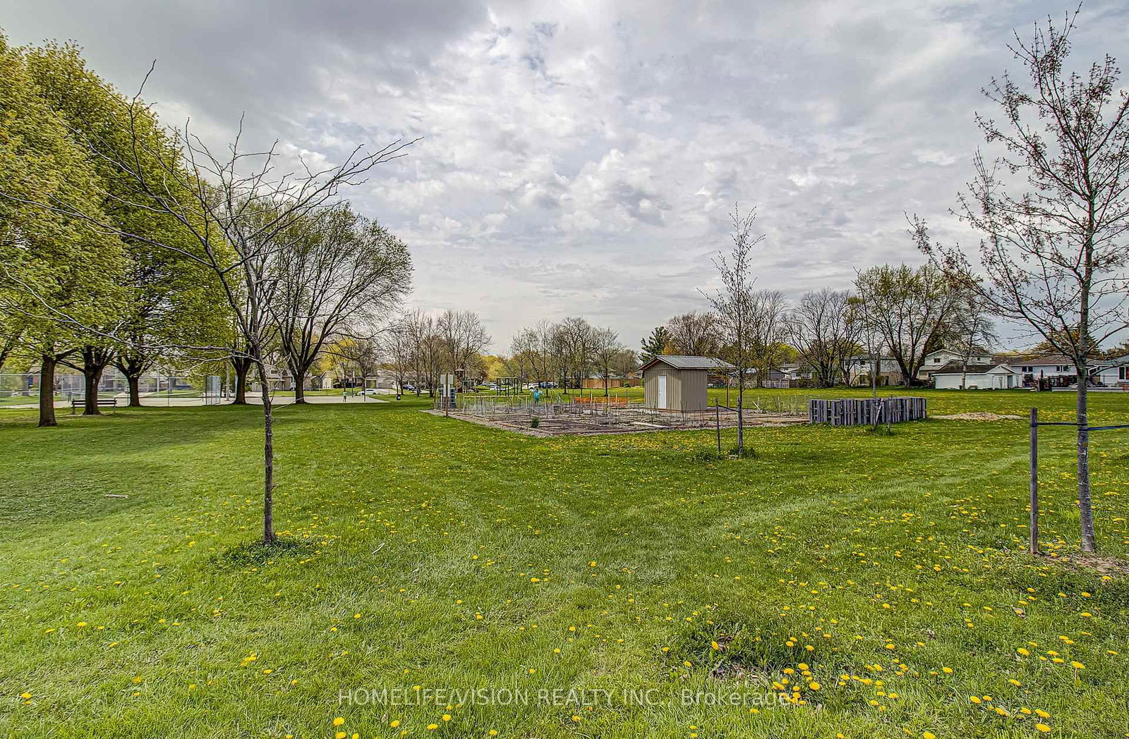 310-271 Eiwo Crt, Waterloo — 25