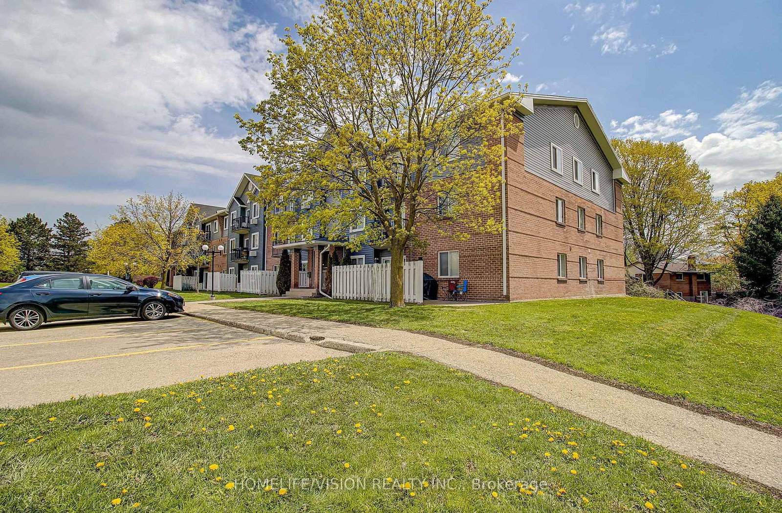 310-271 Eiwo Crt, Waterloo — 26