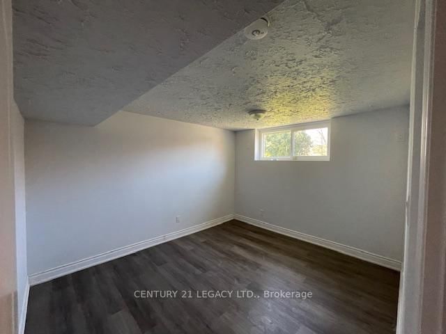 Bsmt-2067 Old Mill Rd, Kitchener — 7